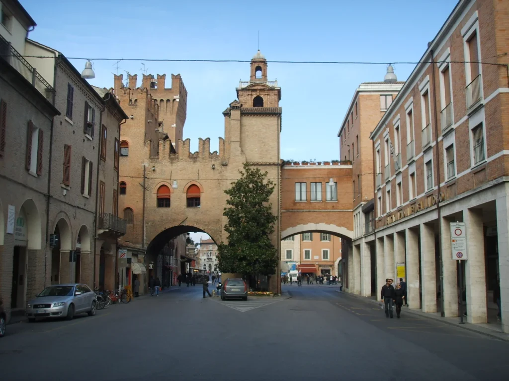 Vista di Ferrara da Corso Porta Reno verso Piazza Trento-Trieste